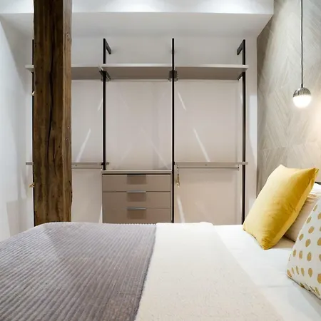 Cantabric Plaza / Iberorent *