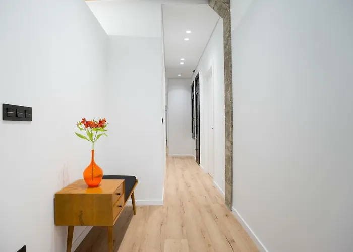 Cantabric Plaza / Iberorent * 산세바스티안