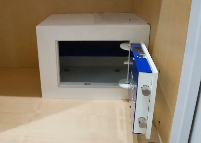 Cantabric Plaza / Iberorent * سان سيباستيان