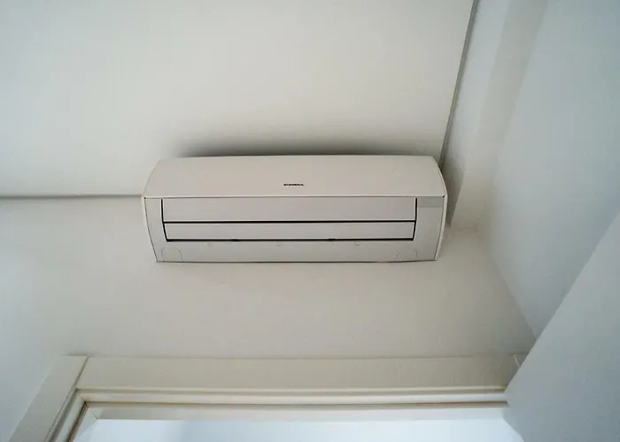 Cantabric Plaza / Iberorent