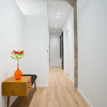 Cantabric Plaza / Iberorent * Сан-Себастьян