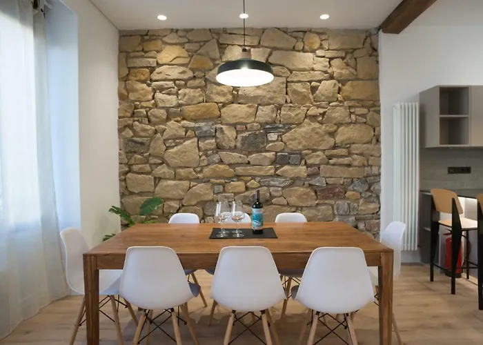 Cantabric Plaza / Iberorent *